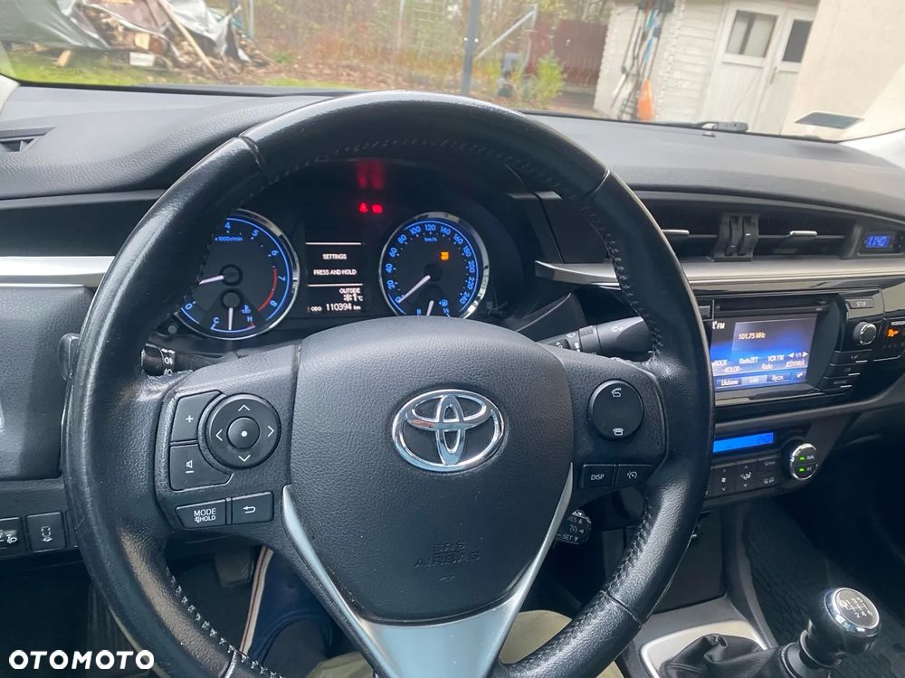 Toyota Corolla 1.6 Premium EU6 - 6