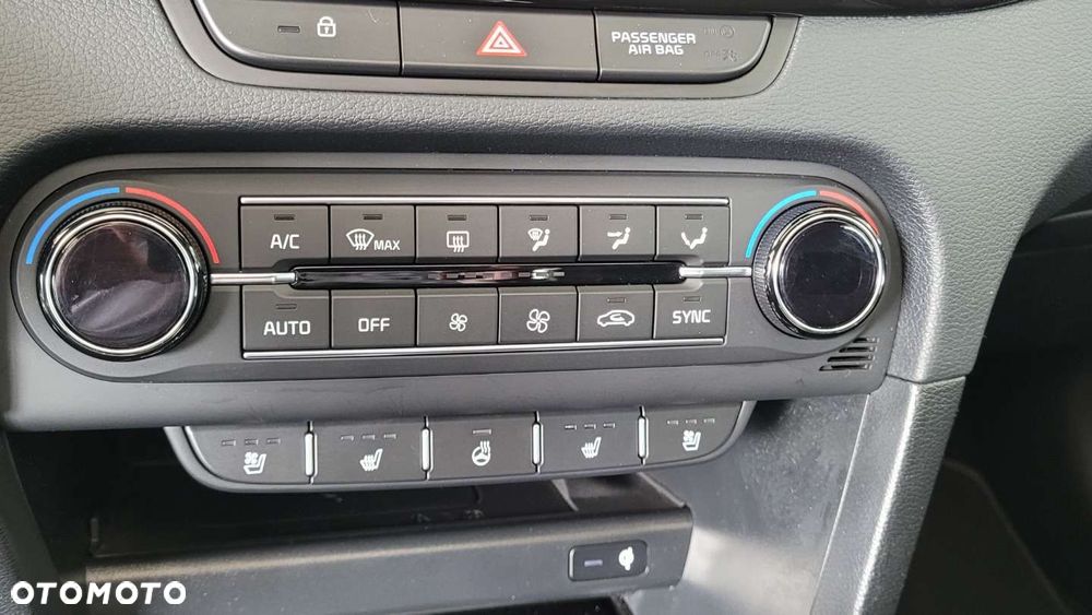 Kia XCeed - 35