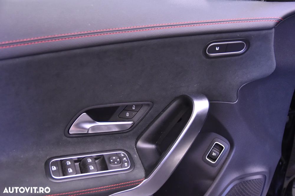 Mercedes-Benz CLA 200 7G-DCT AMG Line - 14