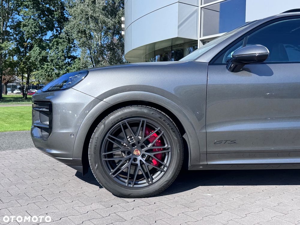 Porsche Cayenne GTS - 5