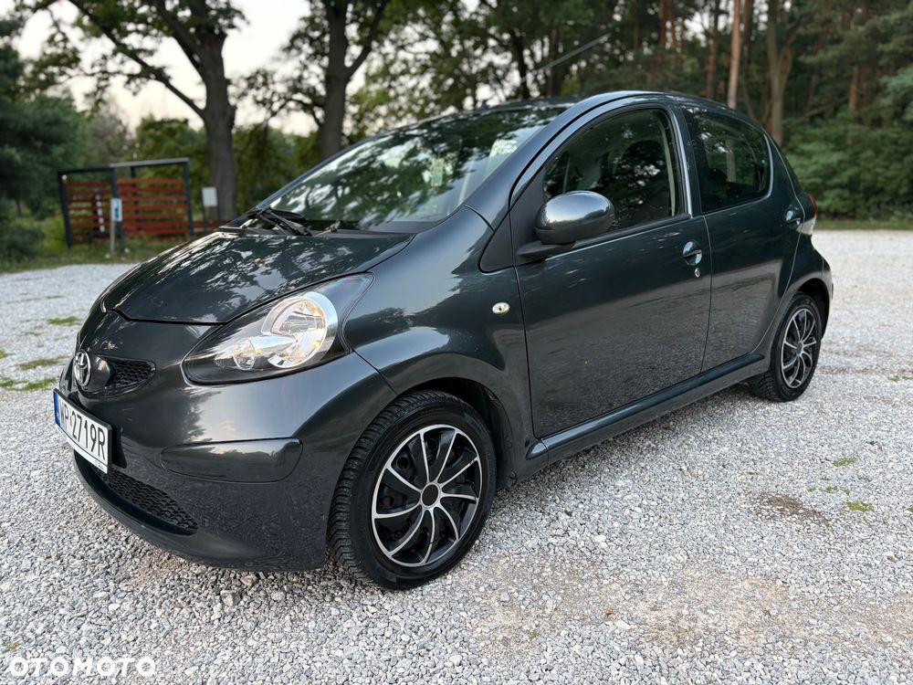 Toyota Aygo 1.0 VVT-i Sol EU5 - 18