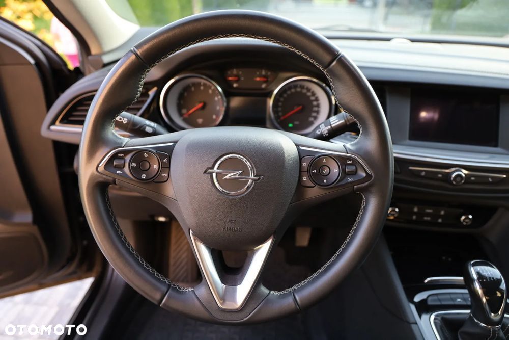 Opel Insignia 1.5 T Enjoy S&S - 16