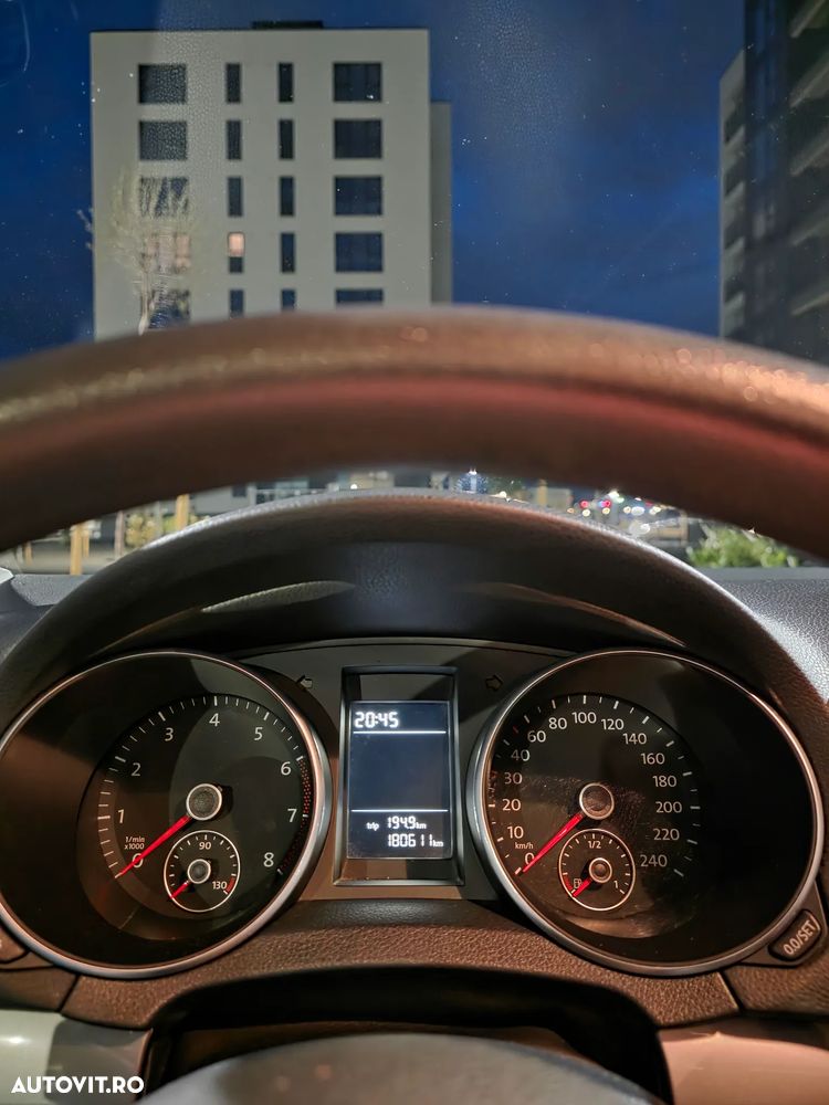 Volkswagen Golf - 5