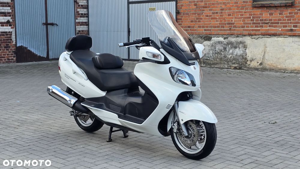 Suzuki Burgman - 7