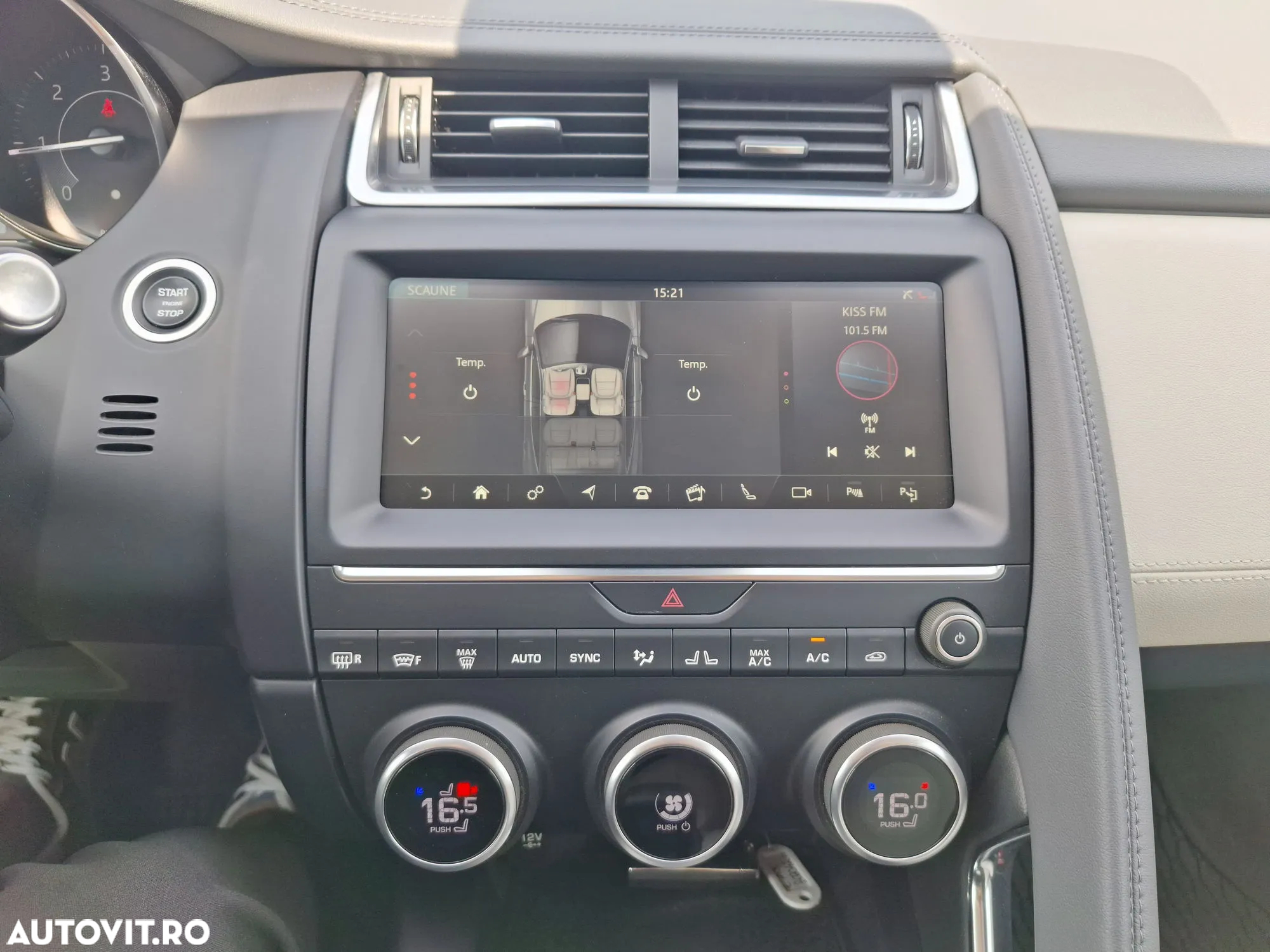 Jaguar E-Pace - 16