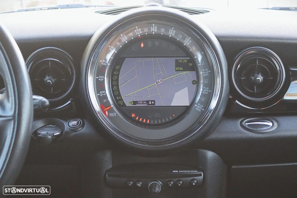 MINI 3 Portas John Cooper Works - 20