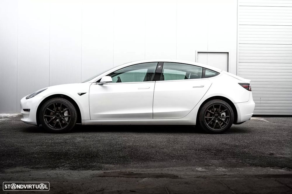 Tesla Model 3 Long-Range Dual Motor AWD - 4