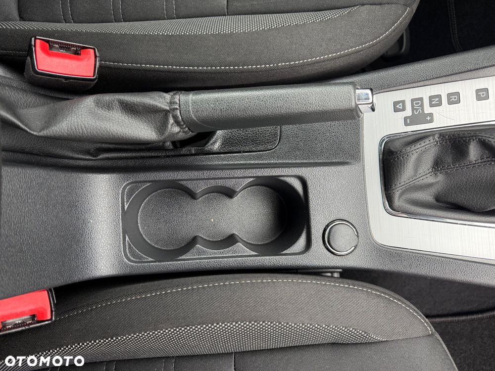 Skoda Octavia 1.6 TDI DSG Ambition - 28