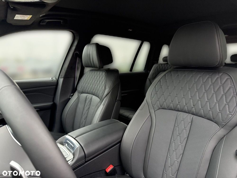 BMW X7 - 13