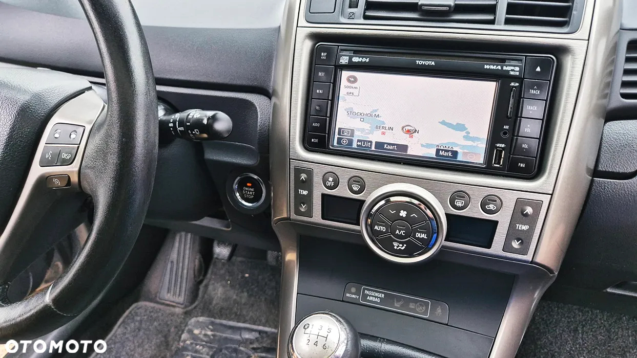 Toyota Verso 1.8 Premium EU5 7os - 39
