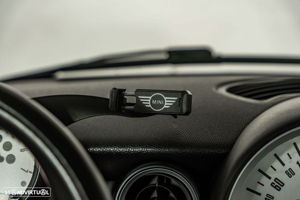MINI 3 Portas Cooper D - 25