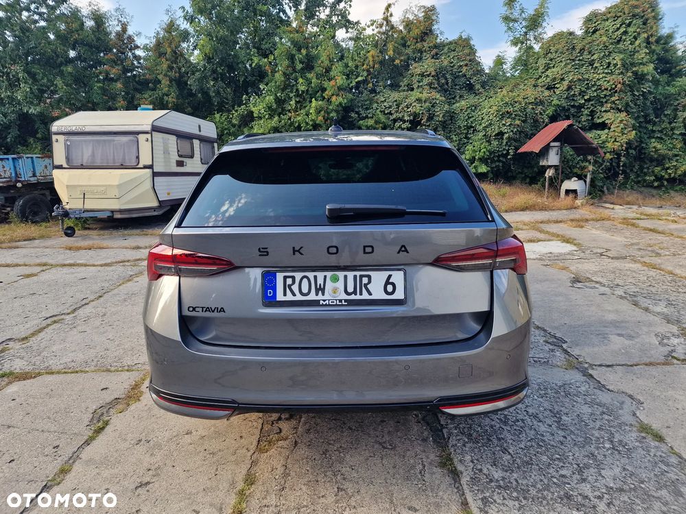 Skoda Octavia Combi 2.0 TDI DSG Sportline - 5