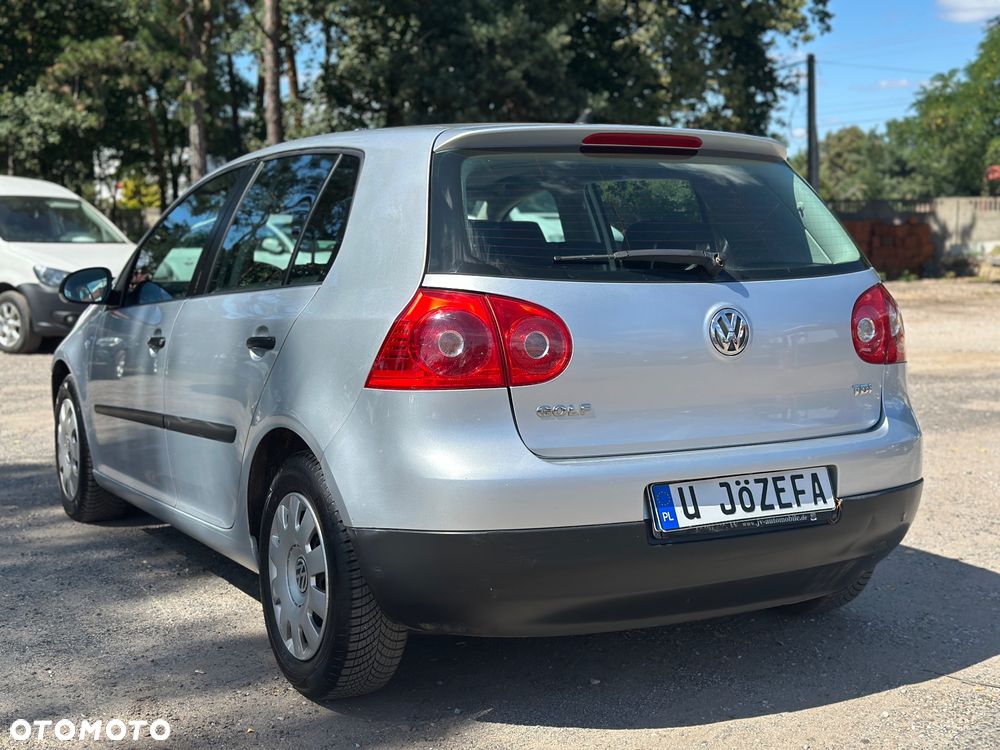 Volkswagen Golf 1.9 TDI DPF Trendline - 10