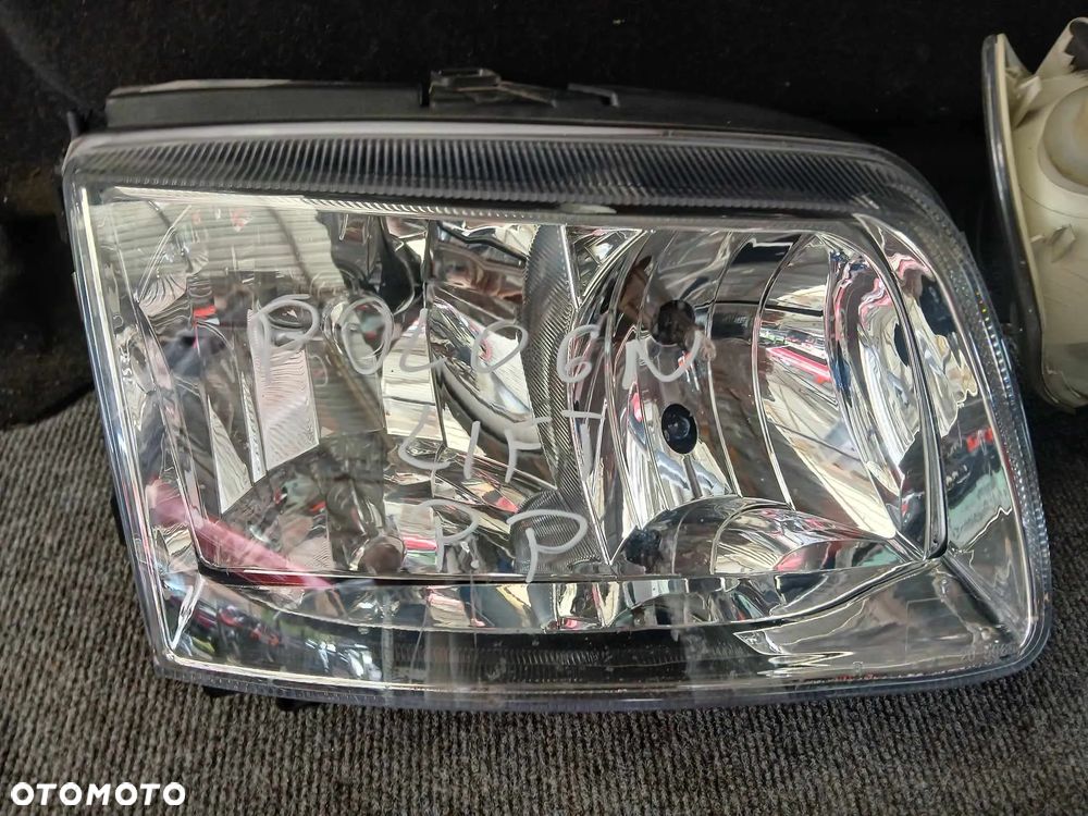 Volkswagen Polo 6N Lift Lampy przednie, lewa, prawa - 5