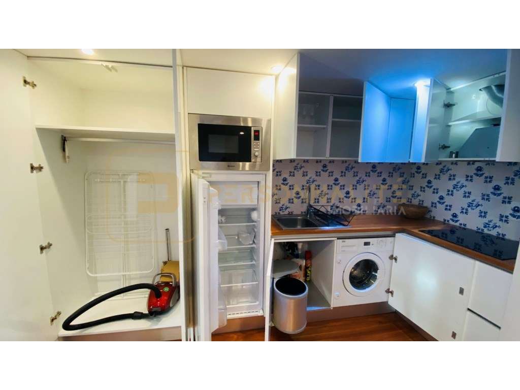 T1 mezanino - MOBILADO - Alameda de São Dâmaso - Grande imagem: 4/9