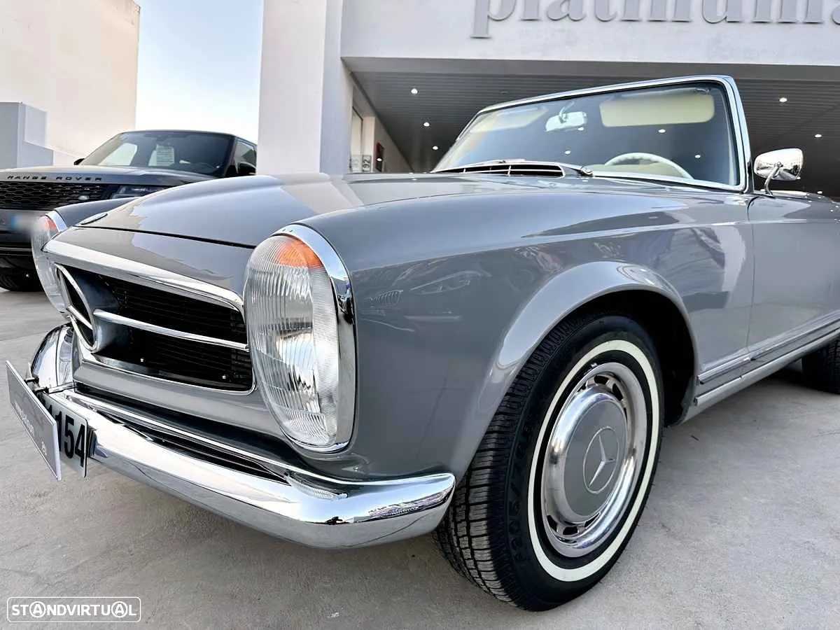 Mercedes-Benz 230 - 57