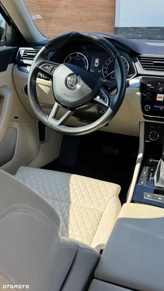 Skoda Superb 2.0 TDI 4x4 Ambition DSG - 11