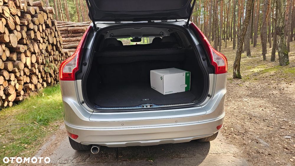 Volvo XC 60 D3 Drive-E Ocean Race - 22