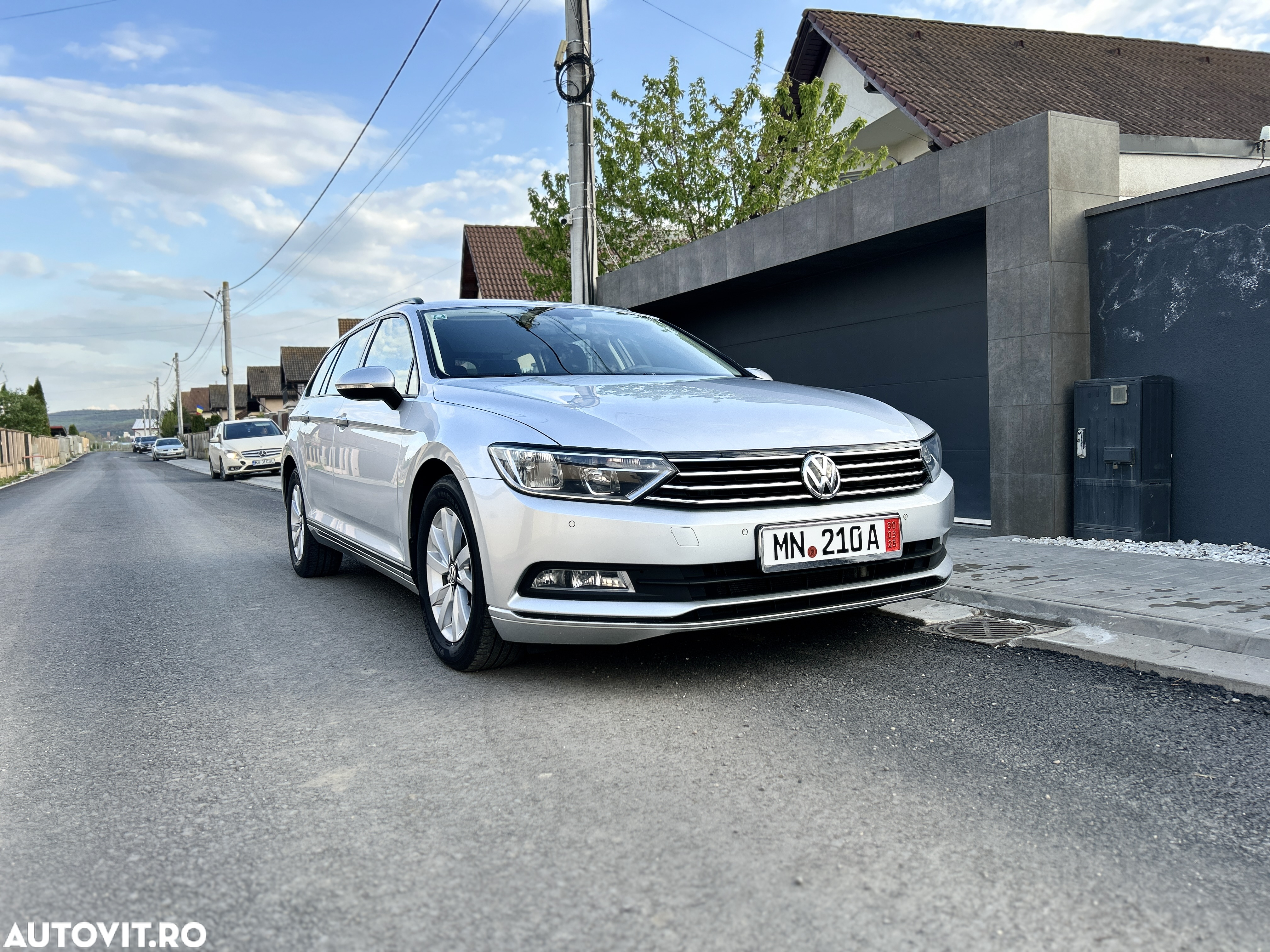 Volkswagen Passat - 10