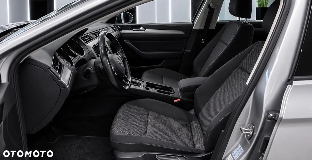 Volkswagen Passat 1.5 TSI EVO Essence DSG - 6