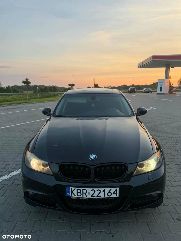 BMW Seria 3 320i - 1
