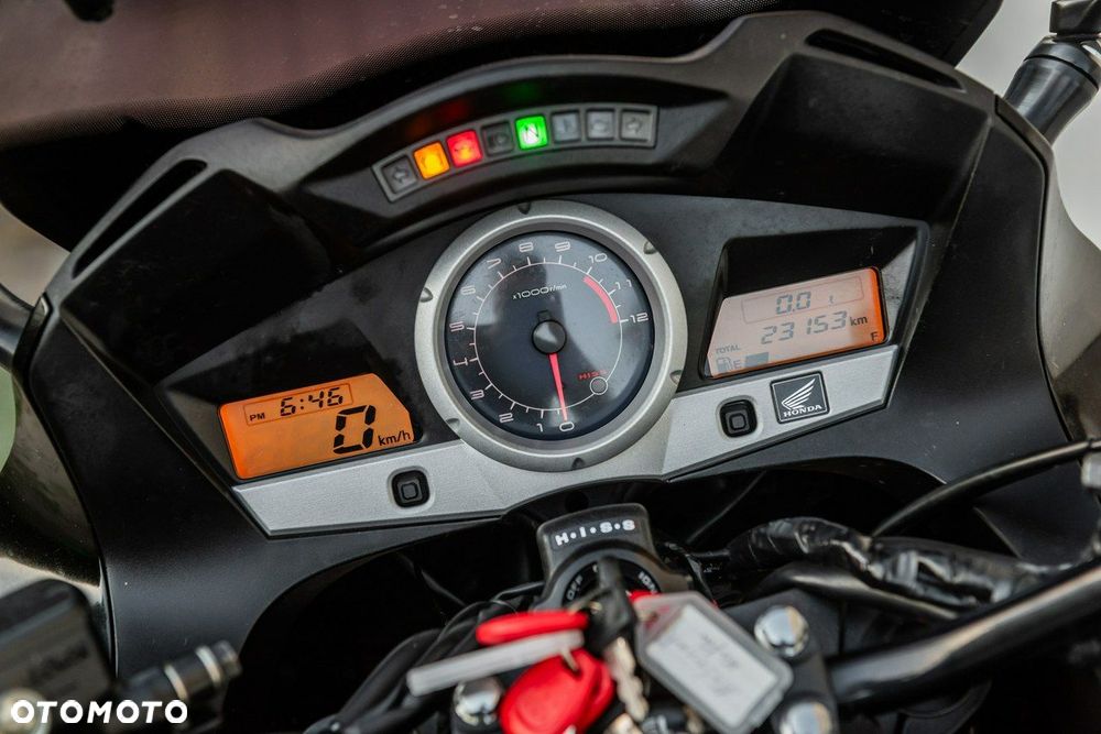 Honda CBF - 10