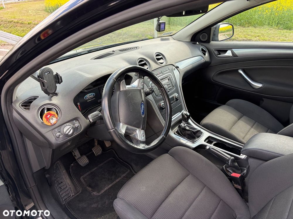 Ford Mondeo 2.0 TDCi Titanium - 14