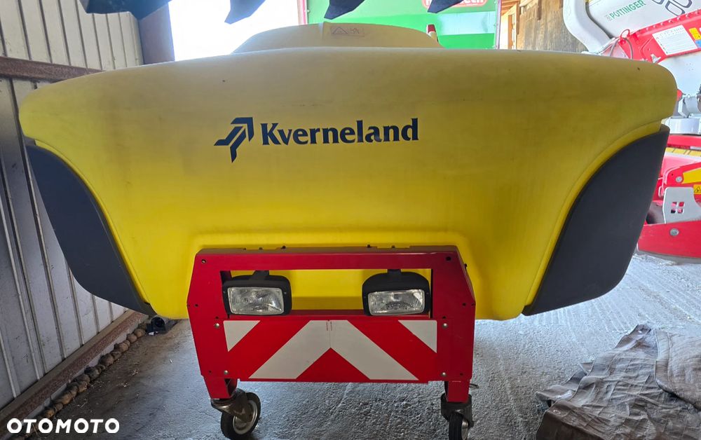 Kverneland IXTER B18 - 17