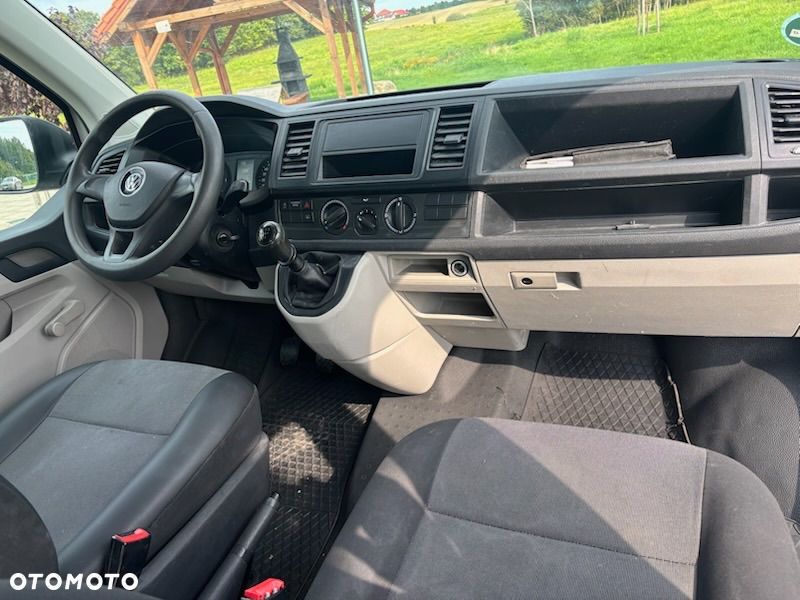 Volkswagen Transporter - 9