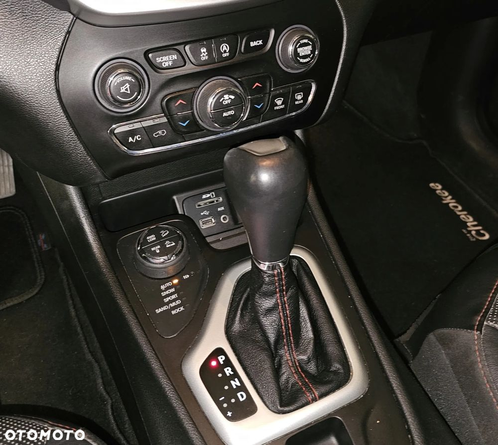 Jeep Cherokee 3.2 V6 Active Drive Lock Trailhawk - 15