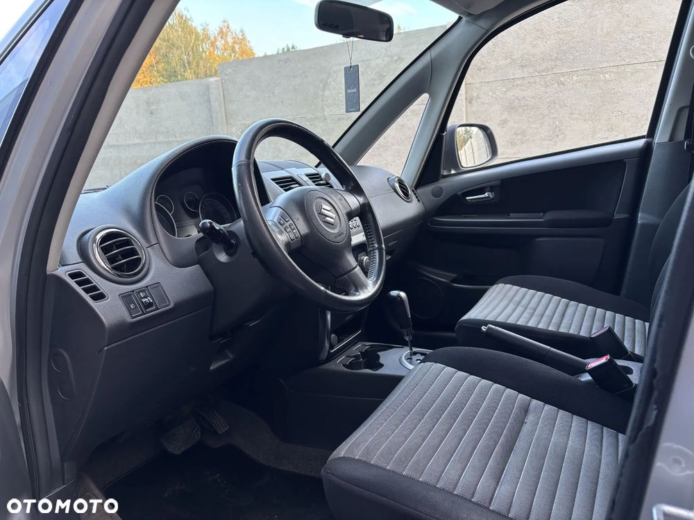 Suzuki SX4 1.6 Premium 4WD - 18
