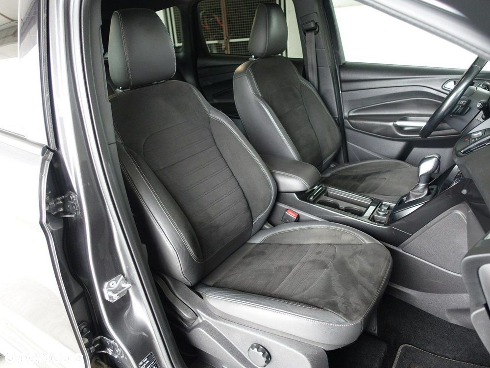 Ford Kuga 2.0 TDCi AWD ST-Line - 21