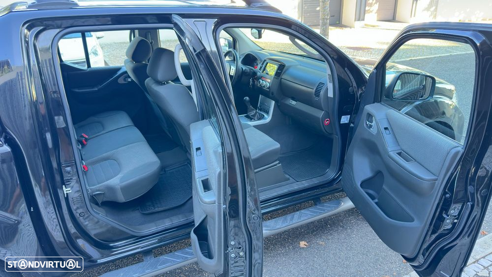Nissan Navara 2.5 dCi CD SE 4WD - 9