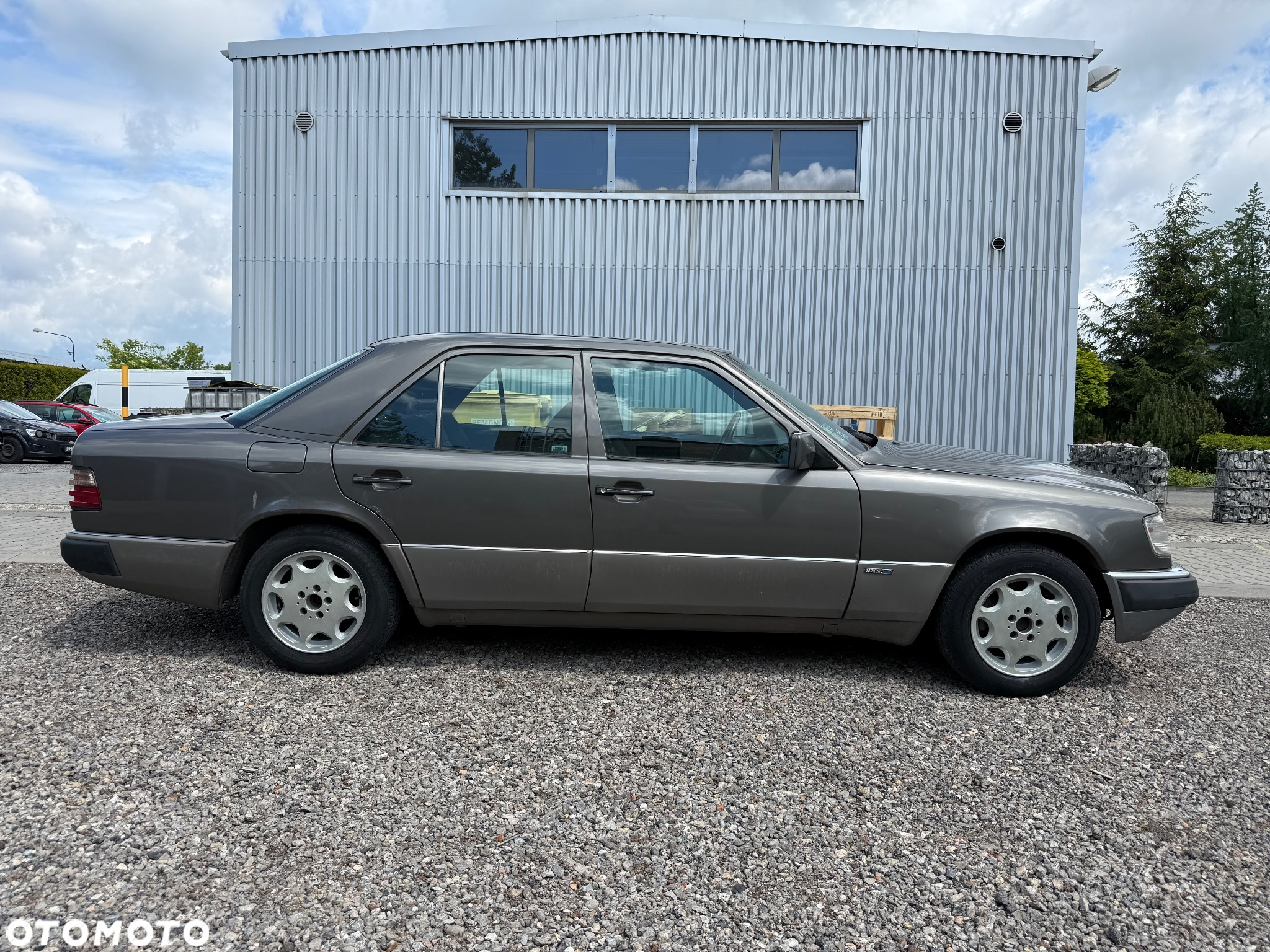 Mercedes-Benz W124 (1984-1993) - 13