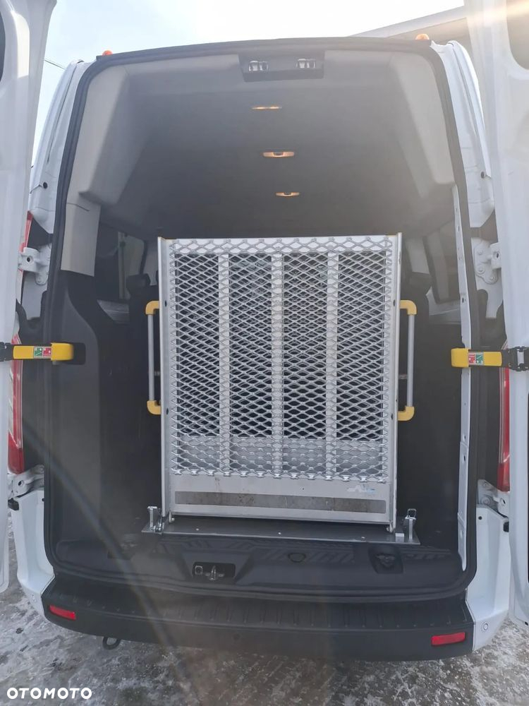 Ford Transit Custom - 24