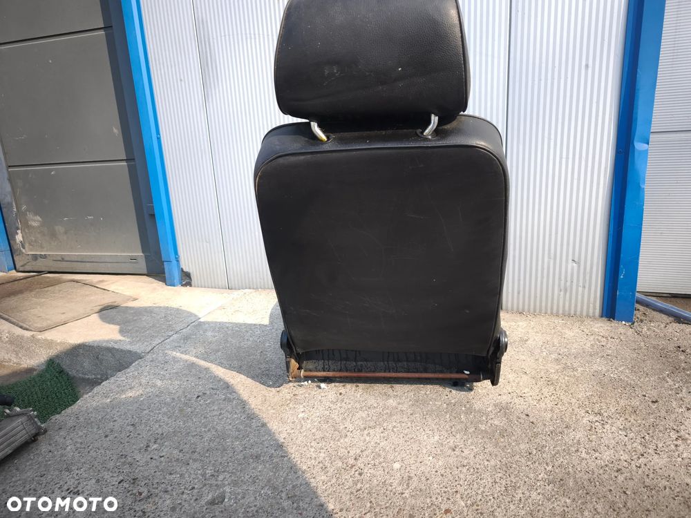 Fotel prawy Mercedes G-klasa w460 w461 Wolf Puch - 6