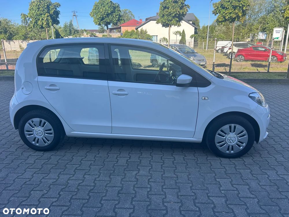 Volkswagen up! BlueMotion Technology move - 7