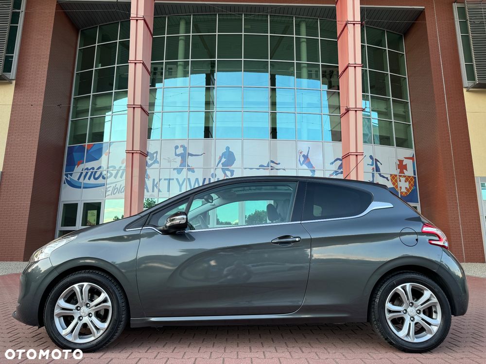 Peugeot 208 - 6