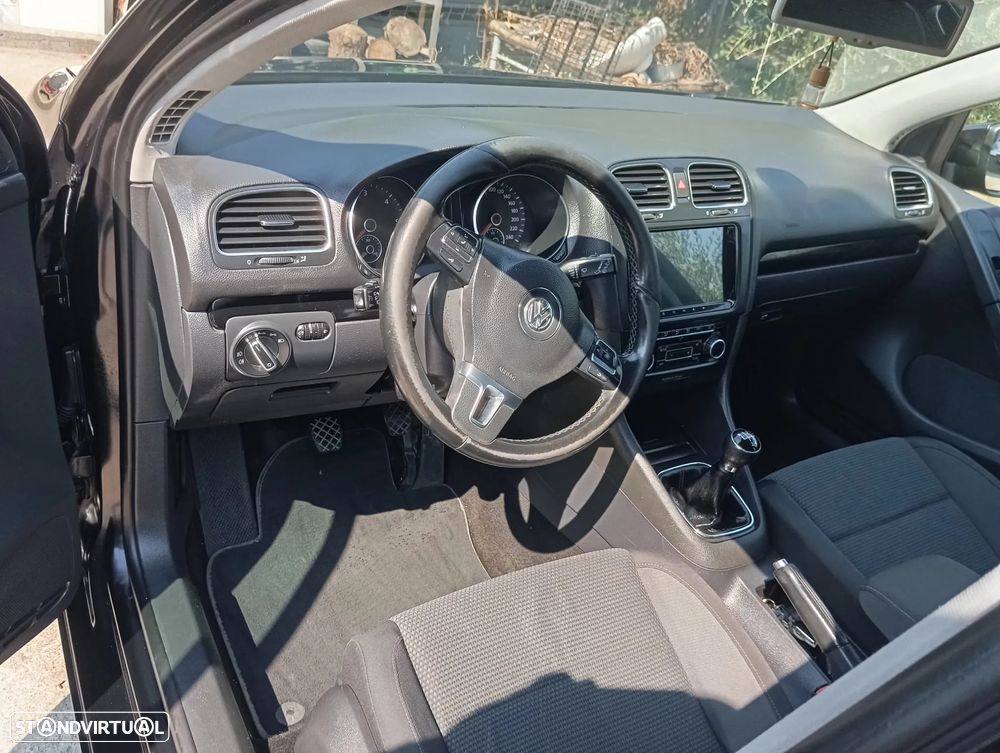 VW Golf 2.0 TDi Confortline - 5