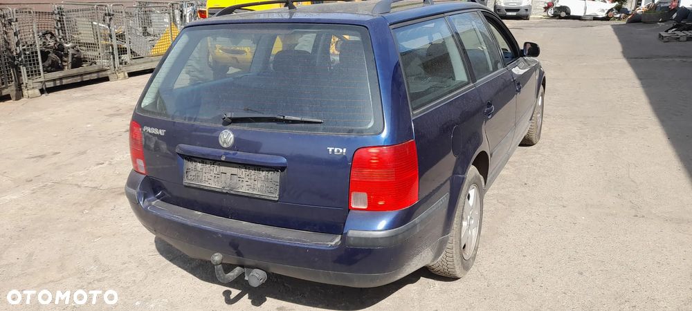 VW PASSAT B5 zderzak przedni - 6