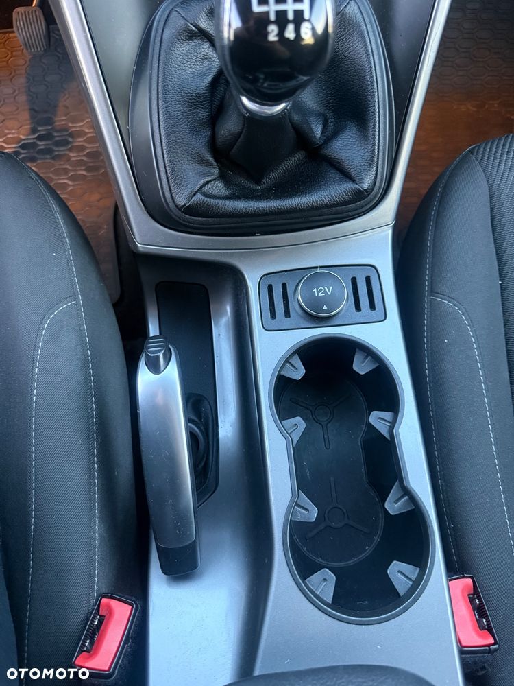Ford Kuga - 19