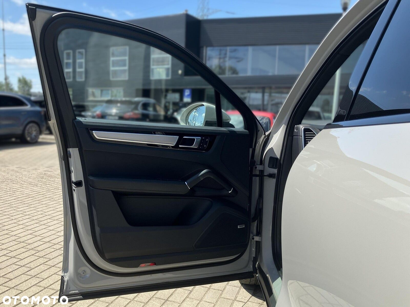 Porsche Cayenne - 15
