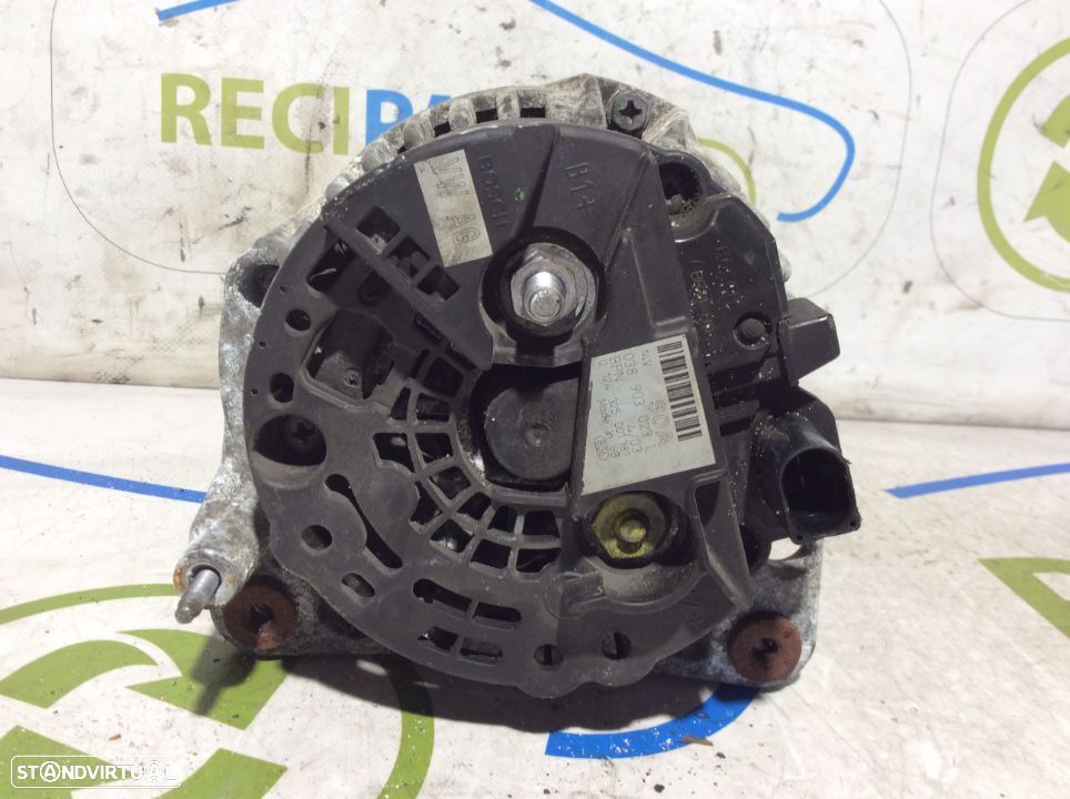 Alternador Seat Leon Ref. 038903023L - 3