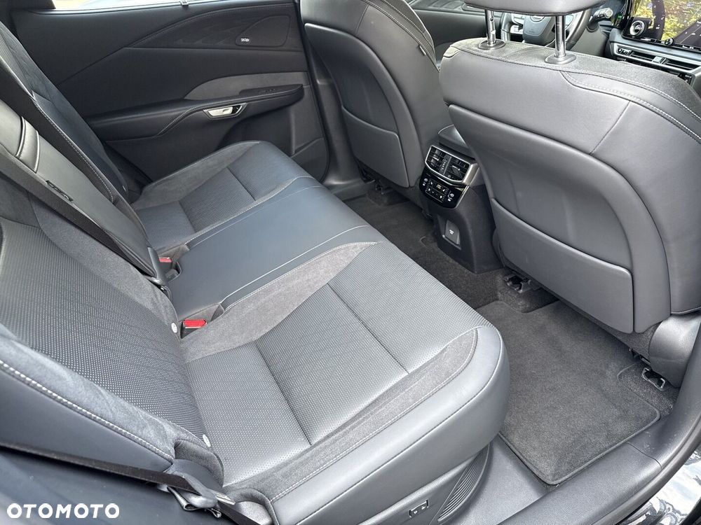 Lexus RX - 11