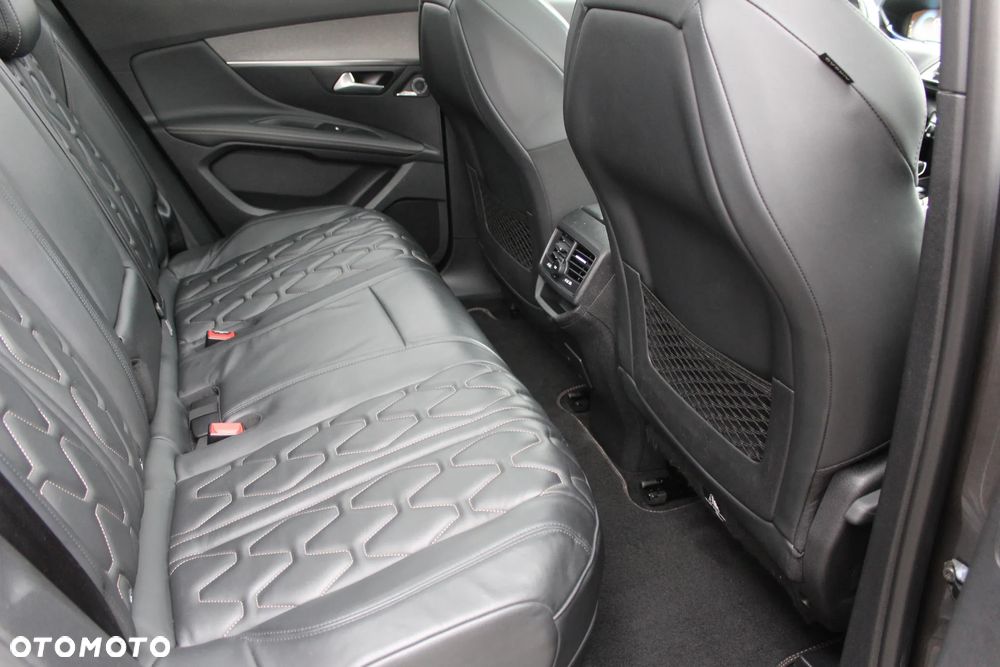 Peugeot 3008 Hybrid4 300 e-EAT8 GT - 10