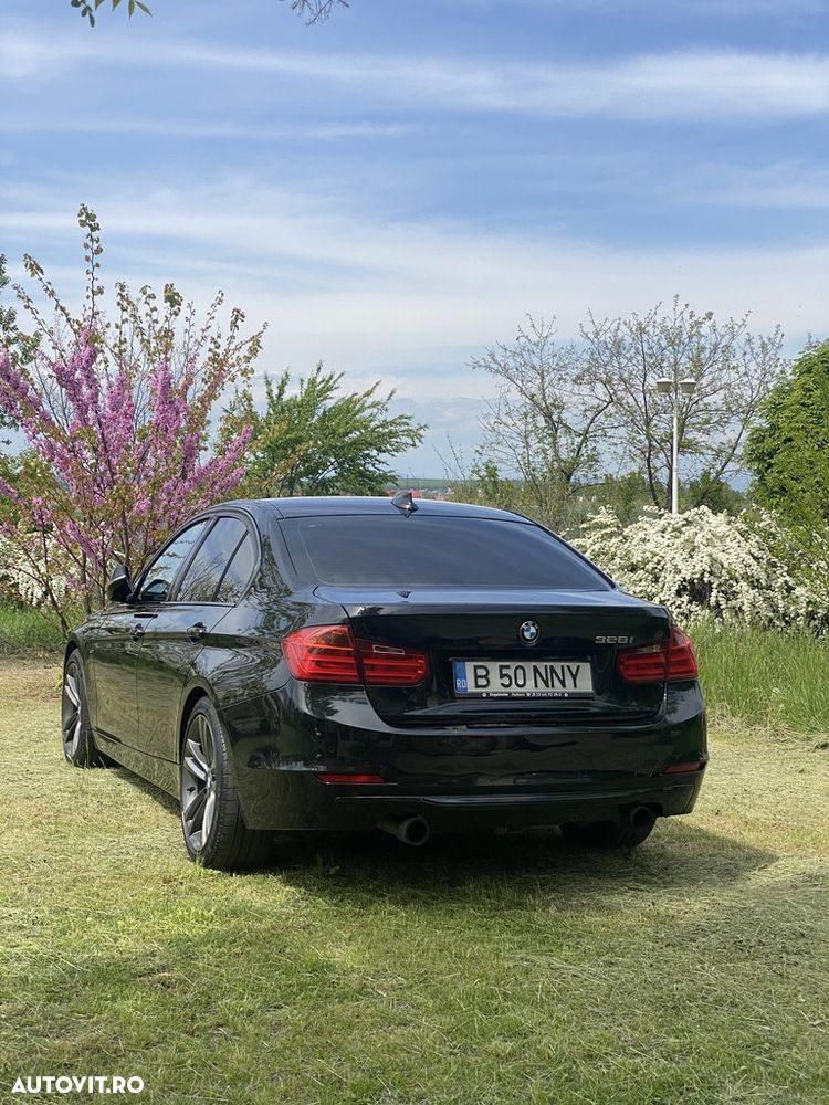 BMW Seria 3 328i Sport-Aut. Sport Line - 3
