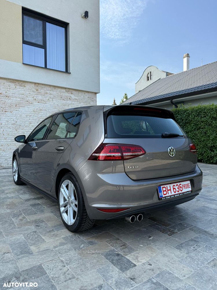 Volkswagen Golf 2.0 TDI DPF BMT DSG GTD - 5