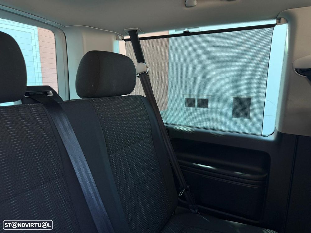 VW Caravelle 2.0 TDi BM Comfortline - 25