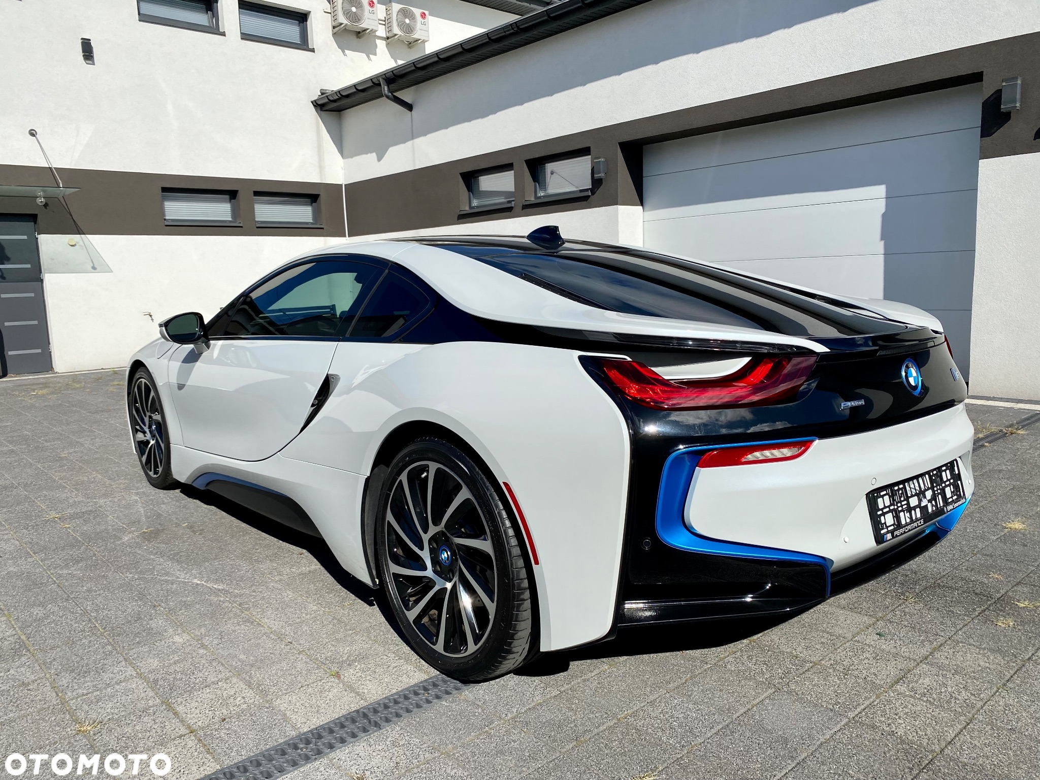 BMW i8 Standard - 13