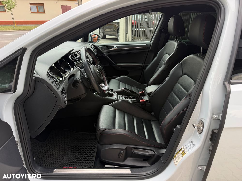 Volkswagen Golf 2.0 TSI BMT DSG GTI Performance - 14